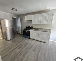 131 Osborne Ter #2R, Newark, NJ 07108