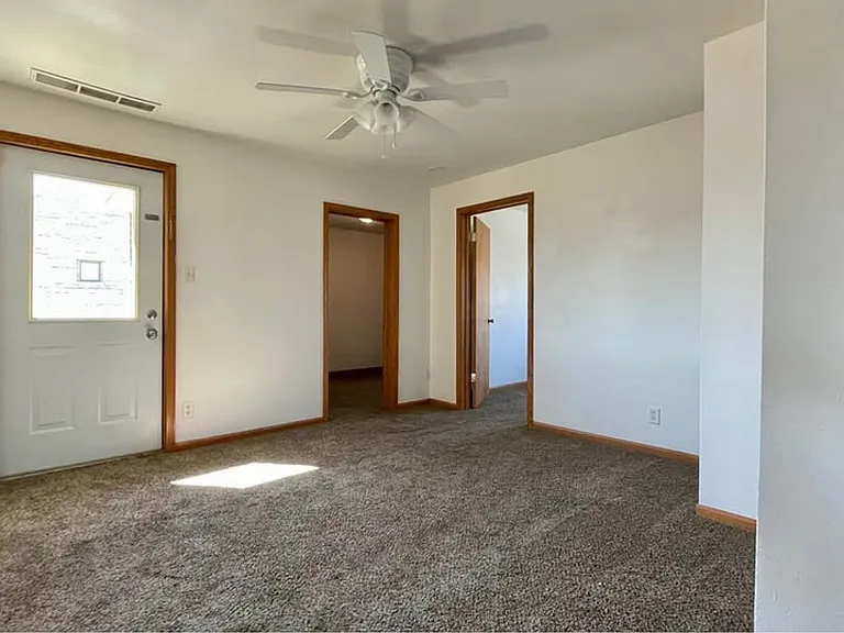 1803 Franklin St — Photo 6