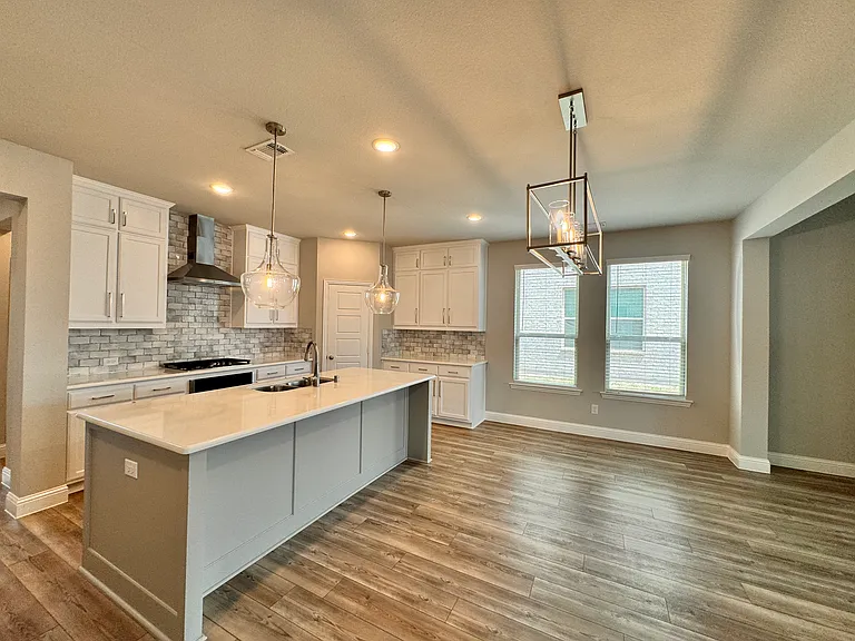 1091 Putnam Dr — Photo 13