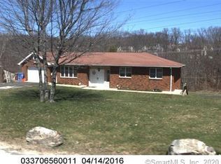 386 Lakeside Blvd W #2, Waterbury, CT 06708
