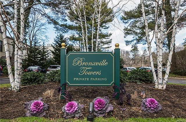 1st image of 7 Tanglewylde Ave APT 3C