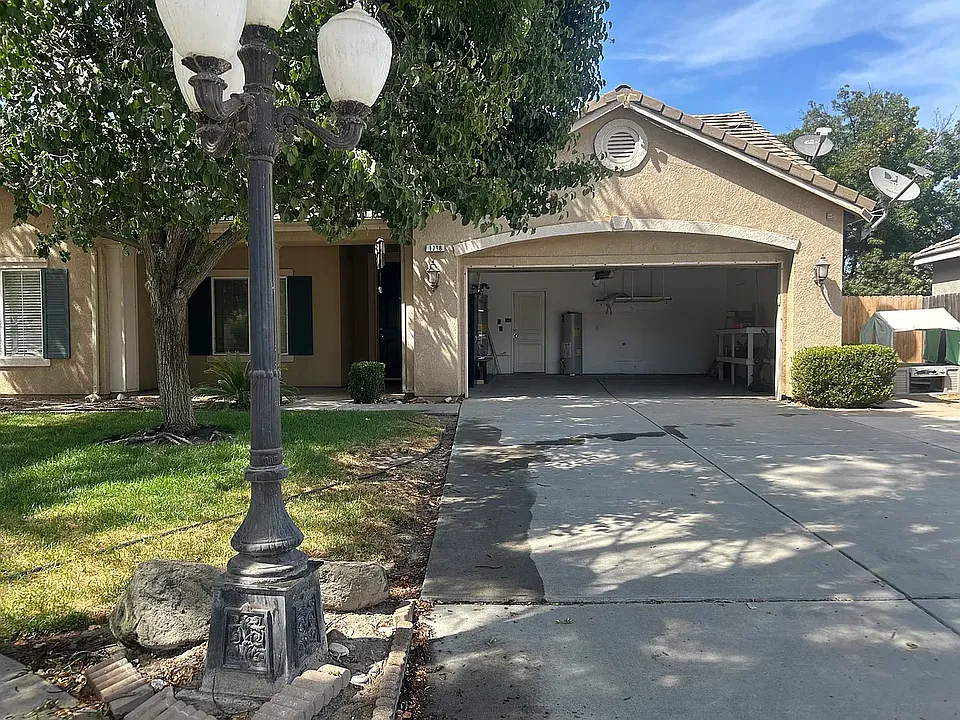 1798 W Rio Hondo Ct