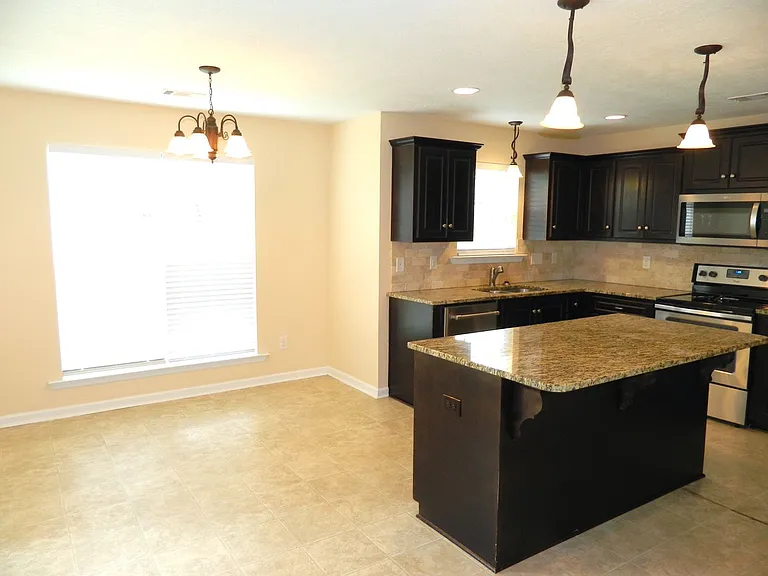 498 Sebastian Dr — Photo 25