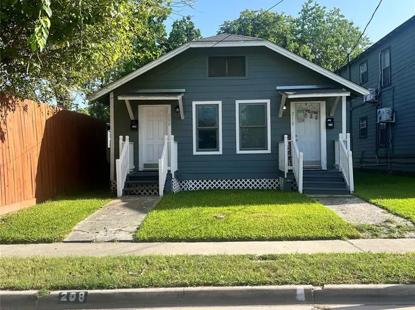 208 E Sterling St, Baytown, TX 77520