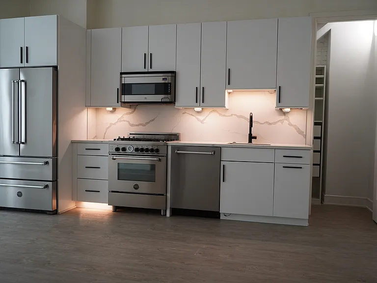 725 Euclid St NW #2 — Photo 16
