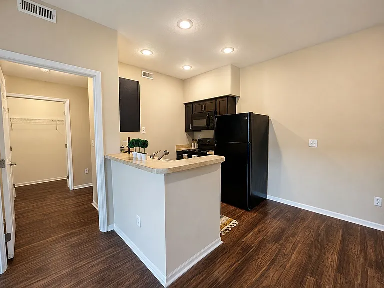 The Bradford at Easton Apartment Homes — Photo 12