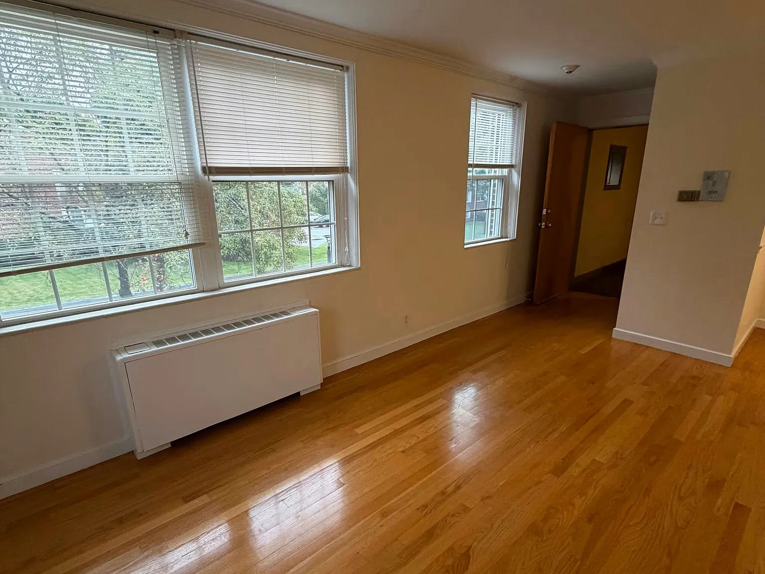 1 bed, $2,400 — Photo 4