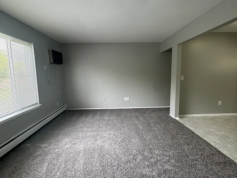 18642 Van Horn Rd — Photo 2