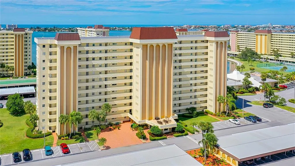 2 bed, 2.0 bath, 1040 sqft, $2,150 — Photo 1