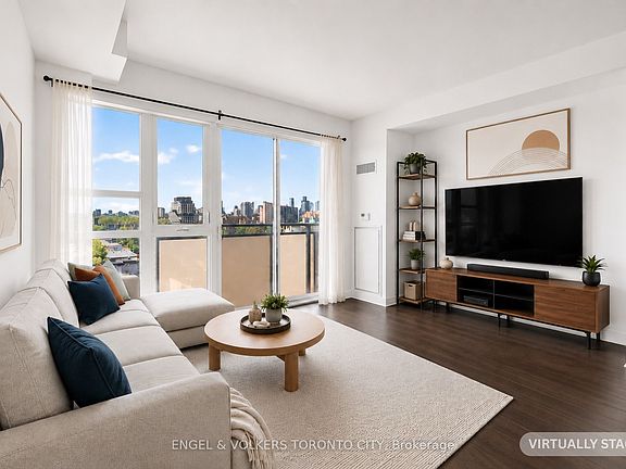 2nd image of 156 Portland St #606