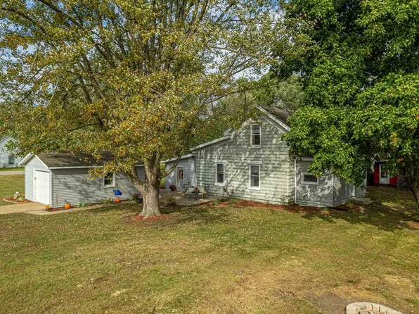 311 North Highway 130, Lone Rock, WI 53556