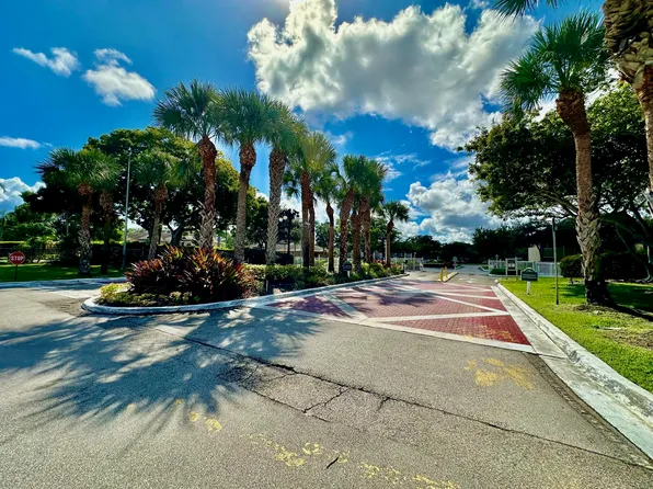 640 Cypress Club Way #G, Pompano Beach, FL 33064