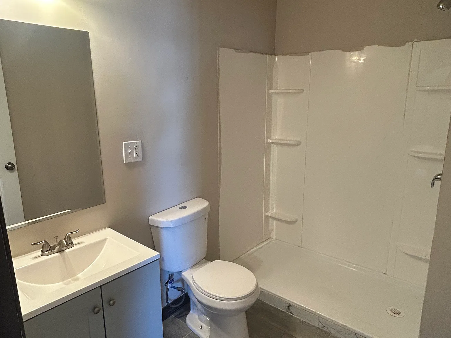 1 bed, $895 — Photo 3