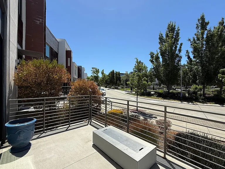 488 Garden St — Photo 4