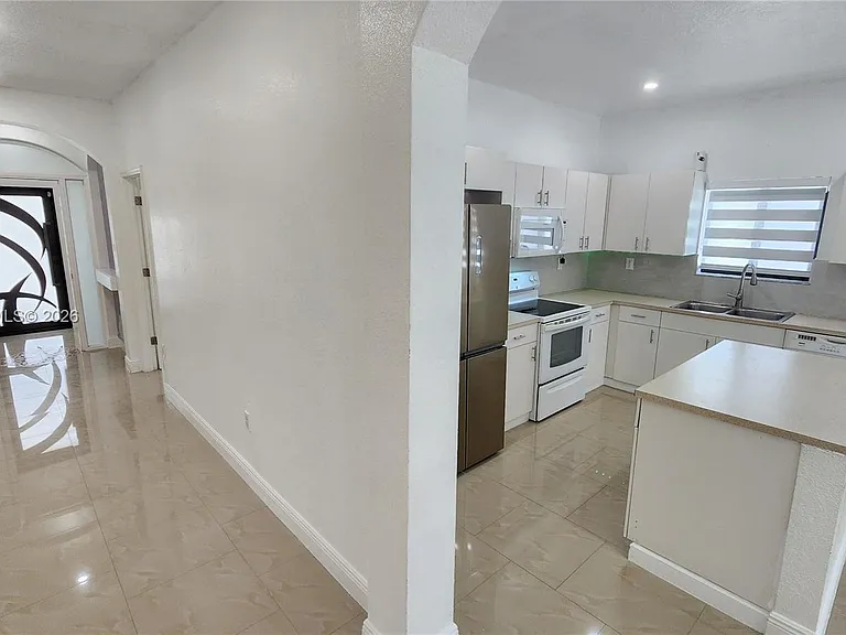10752 SW 228th Ter — Photo 21