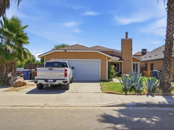 2580 N Knoll Ave, Fresno, CA 93722