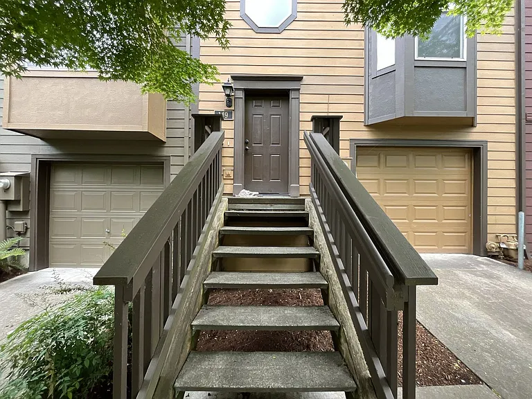 149 NE 75th Ave — Photo 4