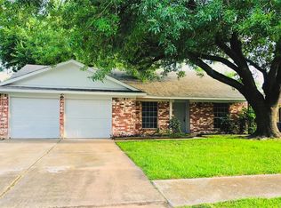 11427 Fairpoint Dr, Houston, TX 77099