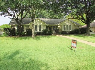22 Mullaney Dr, Greenville, TX 75402
