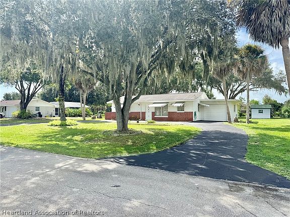 2nd image of 6224 Oak Ln
