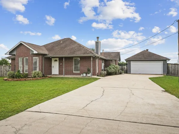 3603 Lone Pine Dr, Santa Fe, TX 77510