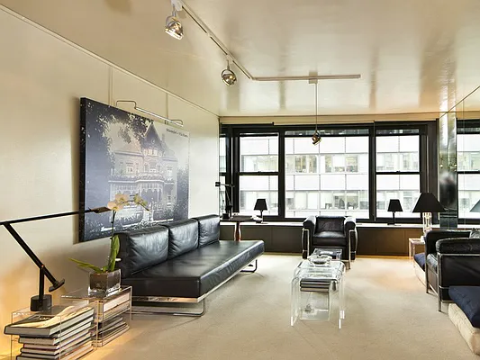 Sold by Sotheby's International Realty | media 3