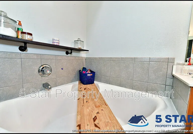 10937 Northview Dr — Photo 29