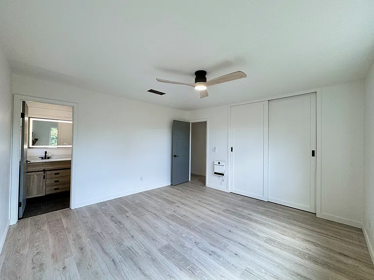 10582 Suzanne Ct — Photo 19