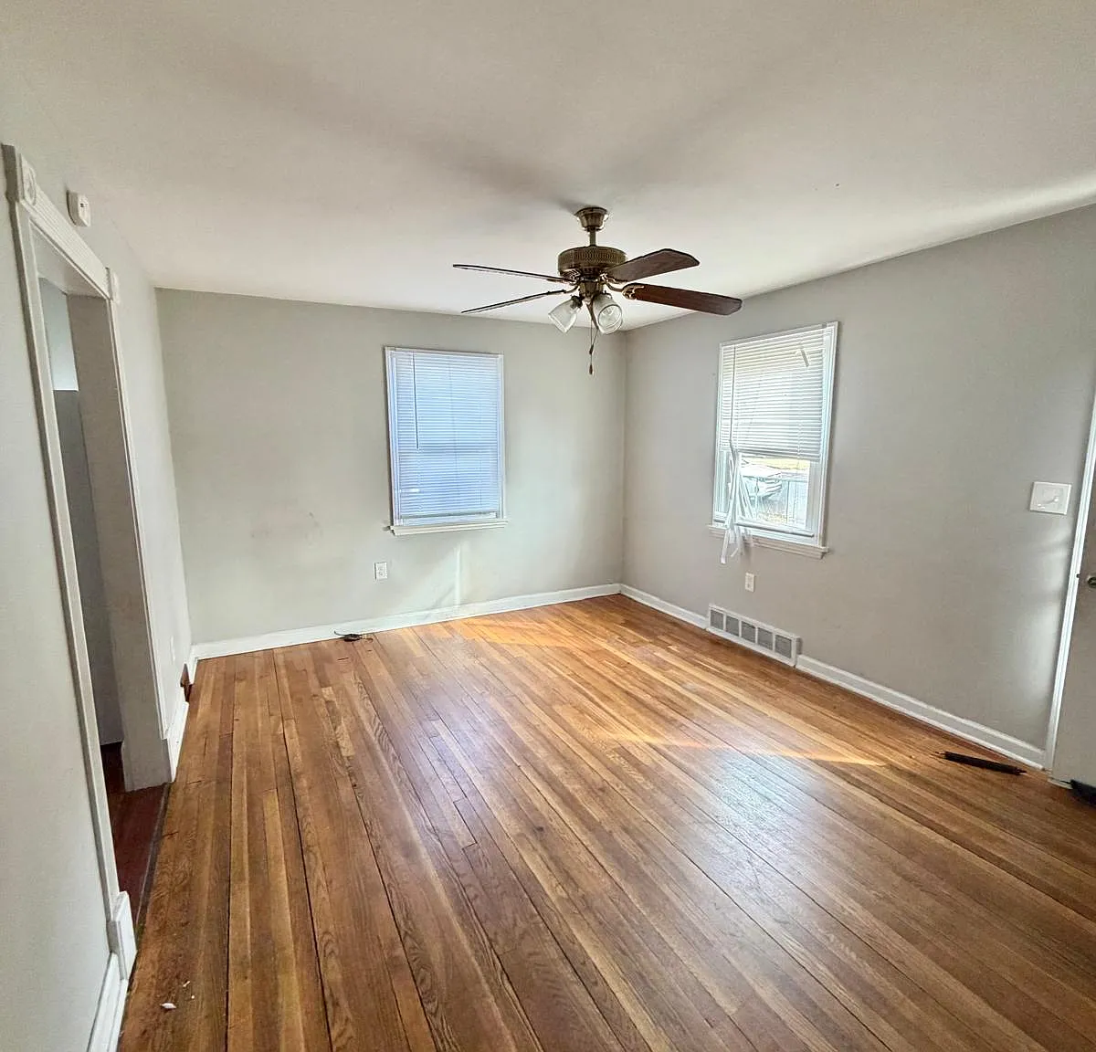 4 bed, 1500 sqft, $2,850 — Photo 4