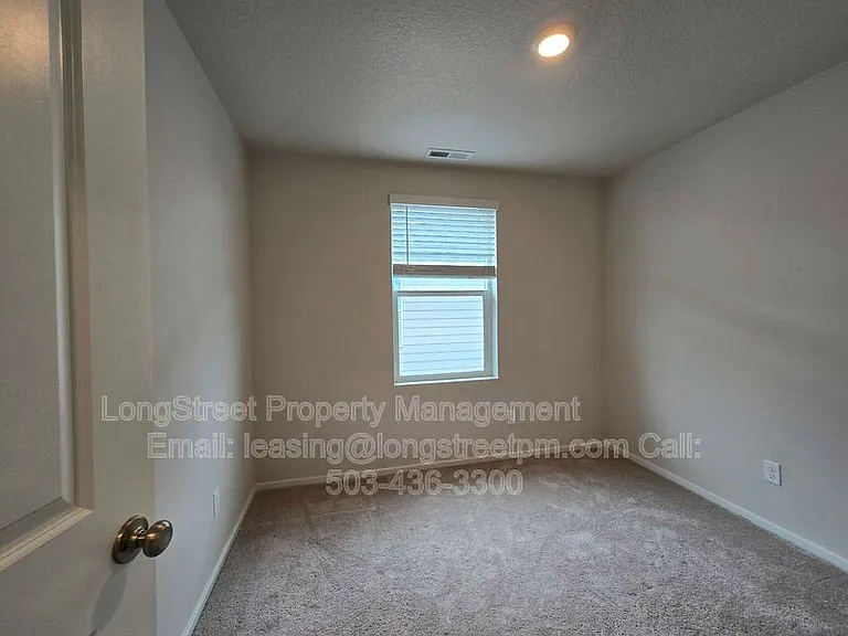 412 Lost Lake St NE — Photo 20