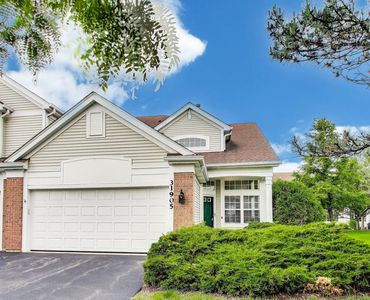 31905 Millard Cir, Warrenville, IL, 60555