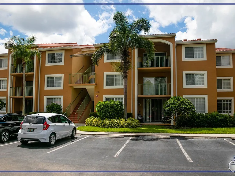 1235 Wildwood Lakes Blvd #104 — Photo 3