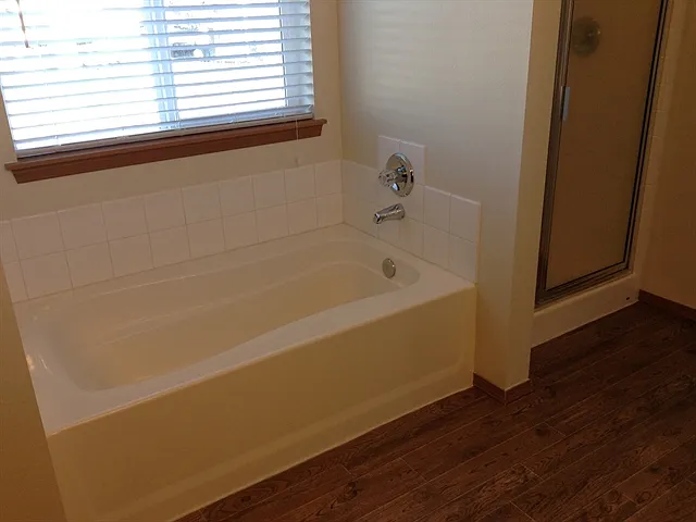 259 Bondgard Ave E — Photo 11