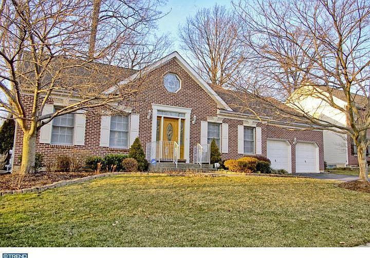 1st image of 10 Country Gates Dr