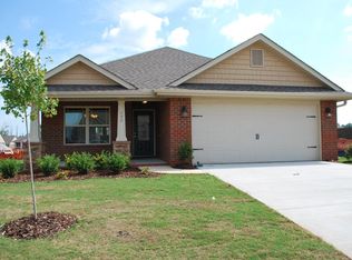 135 Kenton Ln, Madison, AL 35756