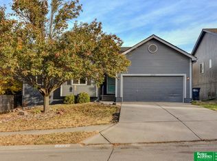 15120 Meredith Ave, Omaha, NE 68116