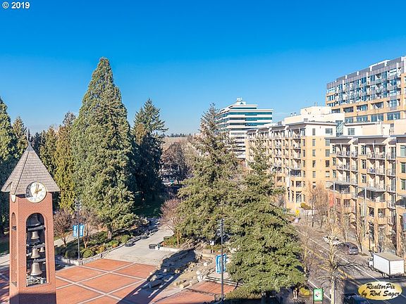2nd image of 701 Columbia St 309 #309