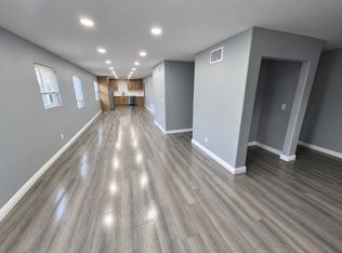 347 W 67th St #1, Los Angeles, CA 90003