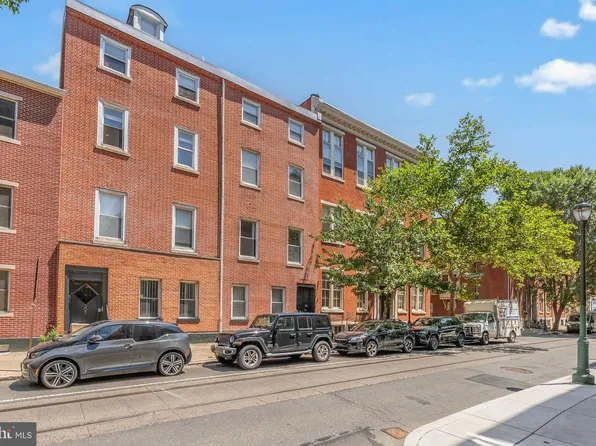 303 S 11th St #15, Philadelphia, PA 19107