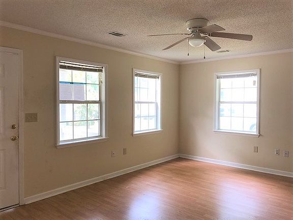 5th image of 806 Dillon Ave NW