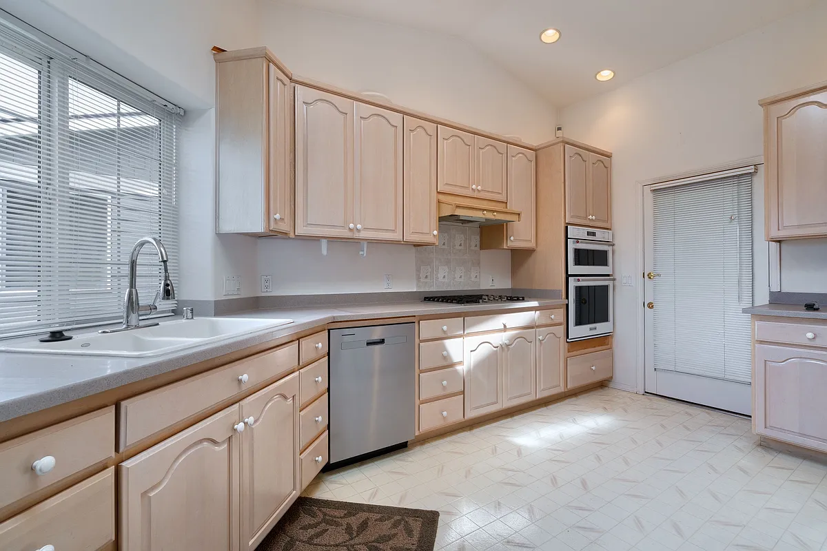 Building Photo - 5308 Doon Way