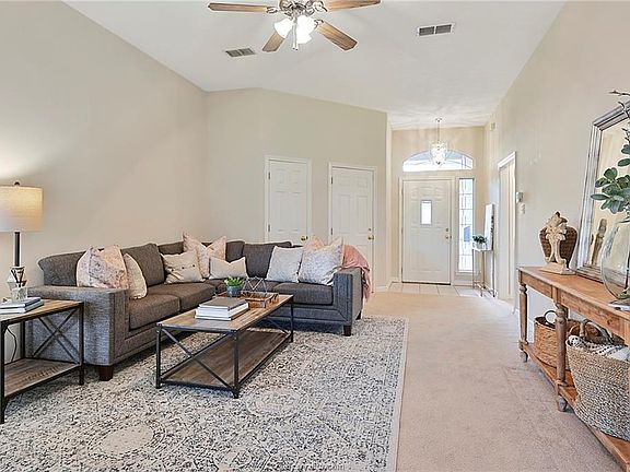 3rd image of 3701 Marielene Cir