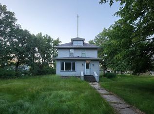 301 E Main Ave, Fertile, MN 56540