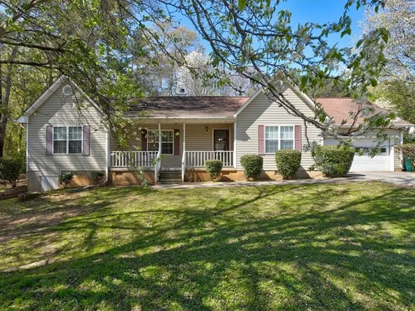 6075 Evans Dr, Rex, GA 30273