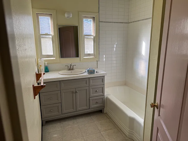 7640 Healdsburg Ave — Photo 16