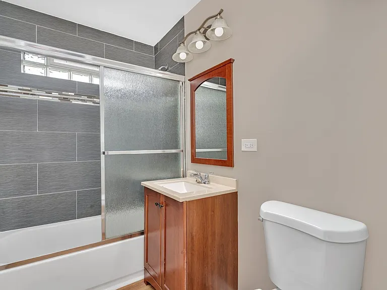 Parkside Apartments — Photo 6