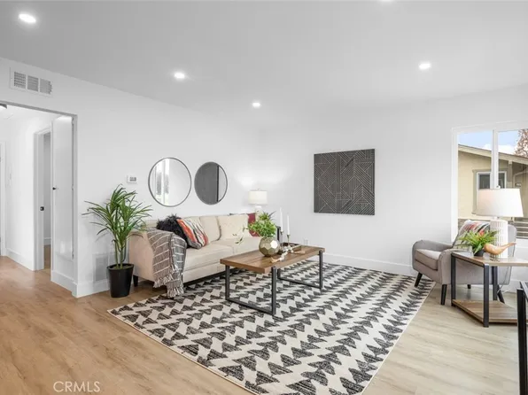 15 Rockwood #4, Irvine, CA 92614