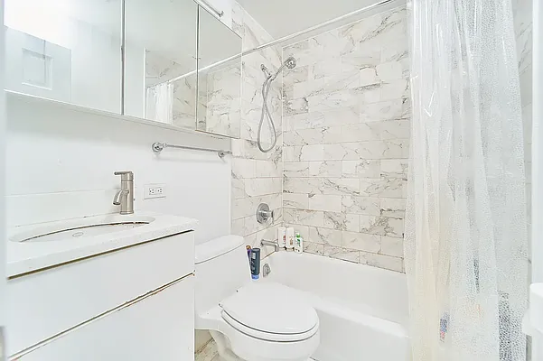 Rented by Living New York | media 30