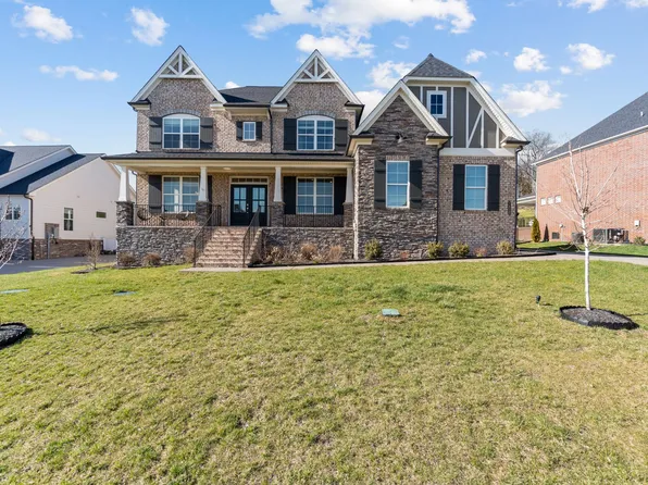 7012 Fiddlers Glen Dr, Arrington, TN 37014