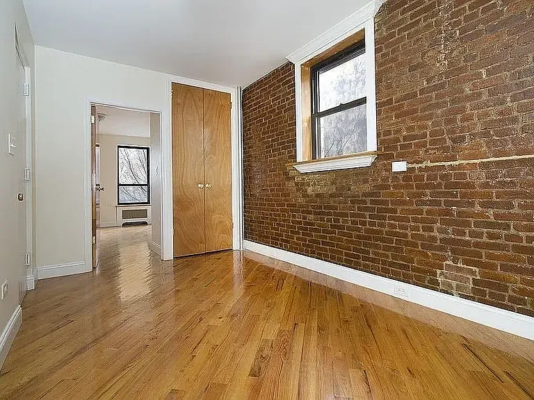 433 E 114th St #2W — Photo 2